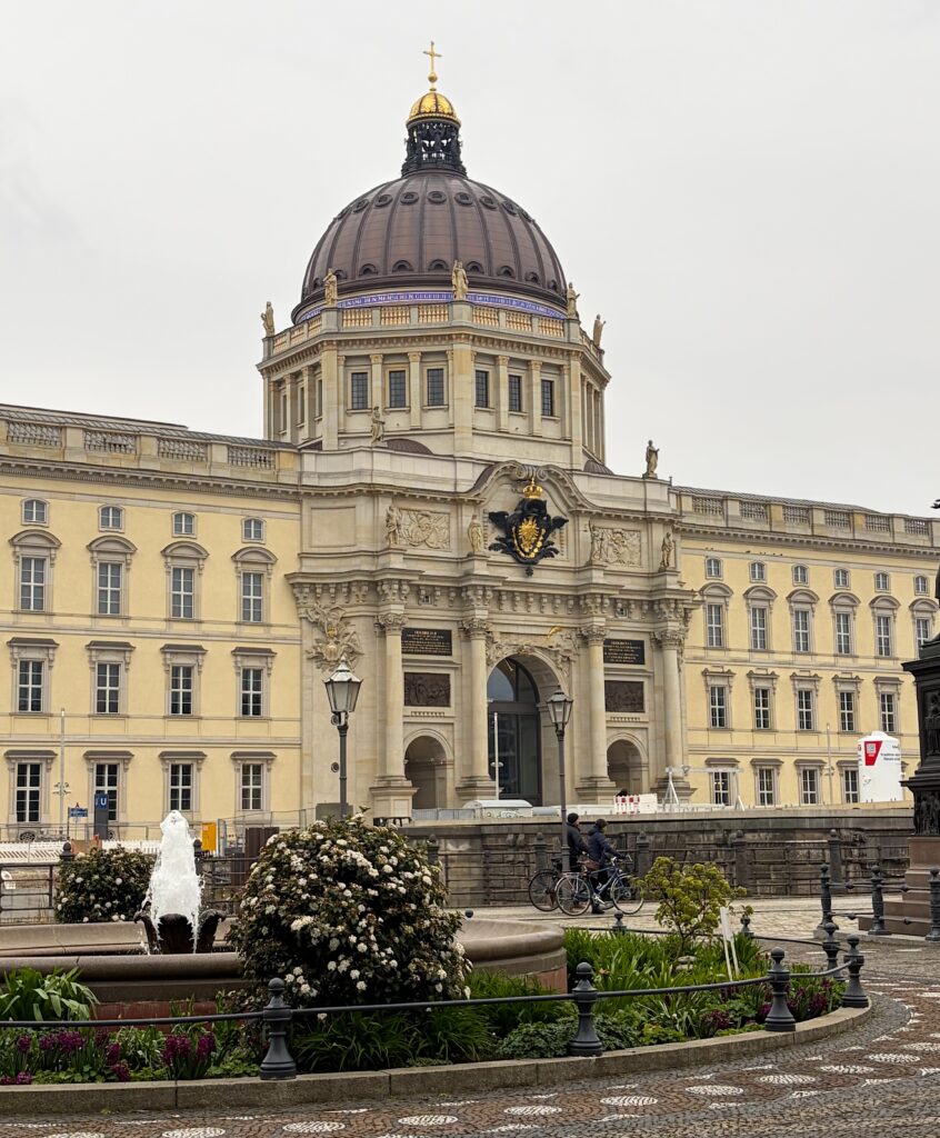 Berliner-Schloss-Kuppel-Sommer-2026